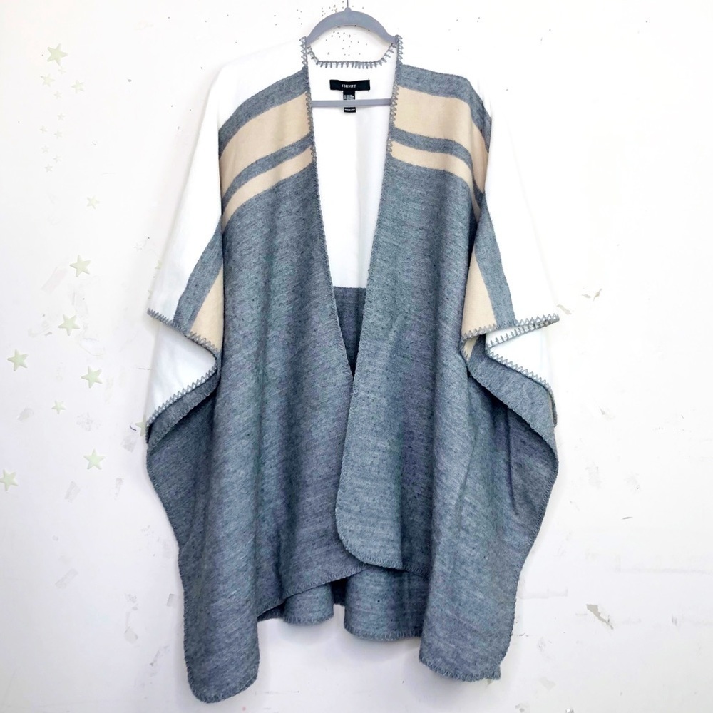 FOREVER 21 color block poncho gray and white tan blanket shawl